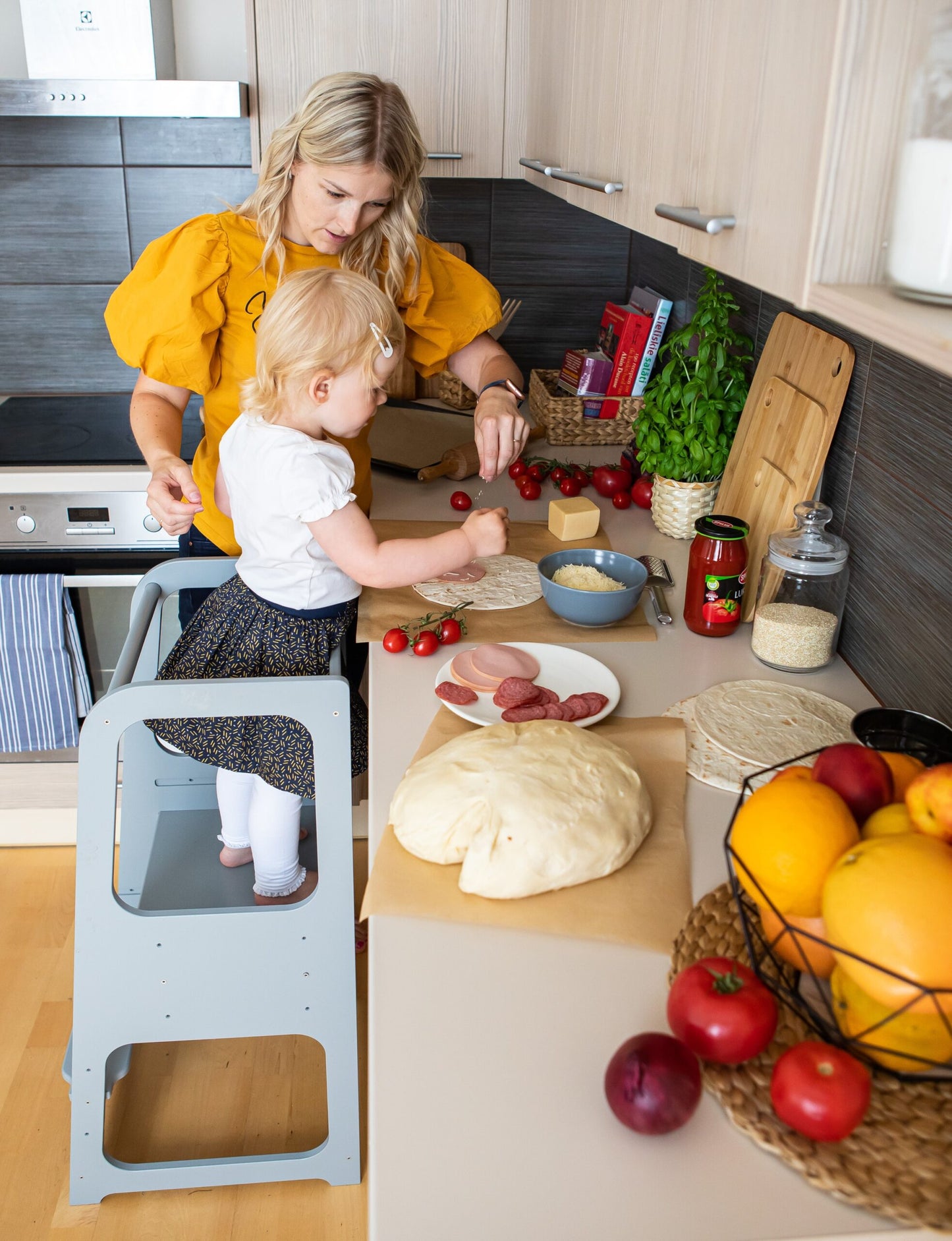 Montessori hjälppall och stol